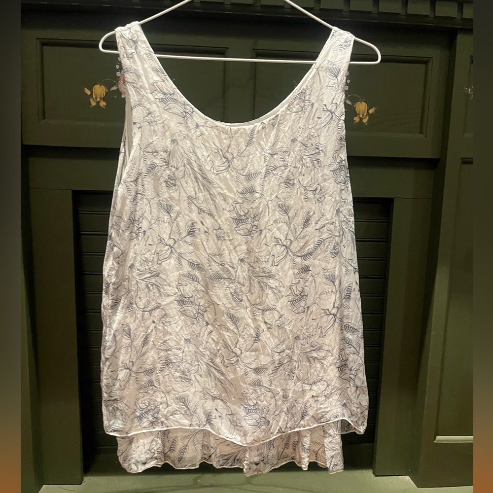 Floral Print Sleeveless Top. Silk
